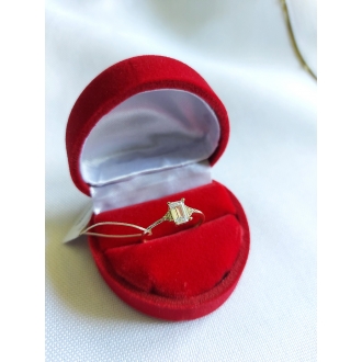 Złoty pierścionek z cyrkoniami