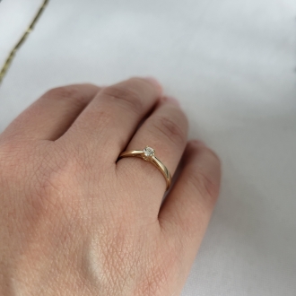 Złoty pierścionek zaręczynowy z cyrkonią PM001