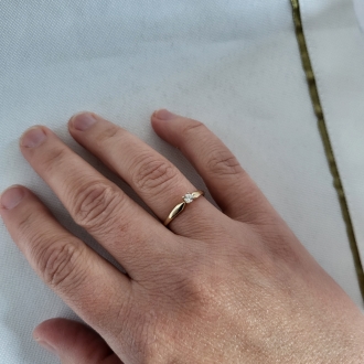 Złoty pierścionek zaręczynowy z cyrkonią PM002