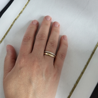 Złoty pierścionek z cyrkoniami PM010