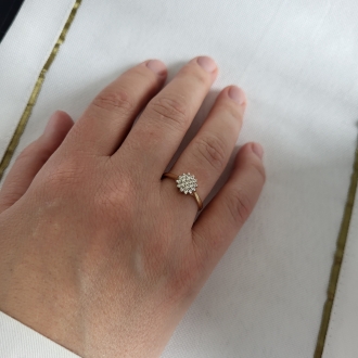 Złoty pierścionek z cyrkoniami PM022