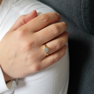 Złoty pierścionek z cyrkoniami PM022