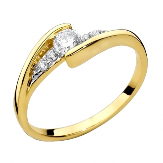 Złoty pierścionek z cyrkoniami PM023