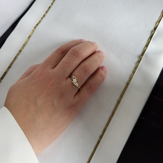 Złoty pierścionek z cyrkoniami PM023