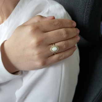 Złoty pierścionek z opalem i cyrkoniami PM024