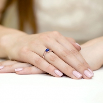 Pierścionek z różowego złota z szafirem i brylantami BD119S/R