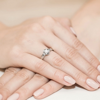 Pierścionek zaręczynowy z białego złota z brylantem 0.30ct BD155/30/W