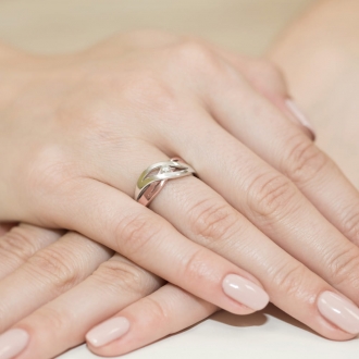 Pierścionek z różowego złota z brylantem 0.10ct BD156/10/R