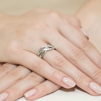 Pierścionek zaręczynowy z białego złota z brylantem 0.05ct BD156/W