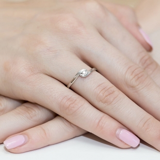 Pierścionek zaręczynowy z białego złota z brylantem 0.05ct BD158/W