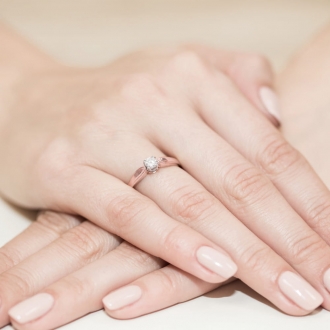 Pierścionek z różowego złota z brylantem 0.24ct BD197/R