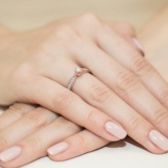 Pierścionek z różowego złota z brylantami 0.30ct BD202/R