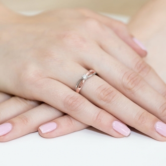 Pierścionek z różowego złota z brylantem 0.10ct BD248/R