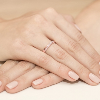 Pierścionek z różowego złota z brylantami 0.07ct BD305/R