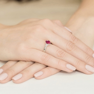 Pierścionek z białego złota z rubinem i brylantami BD308R/W