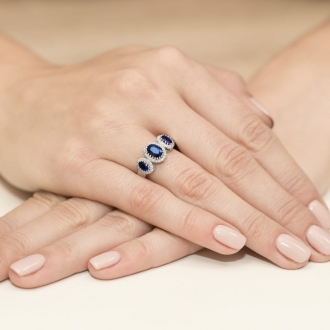 Pierścionek z białego złota z szafirami i brylantami BD309/W