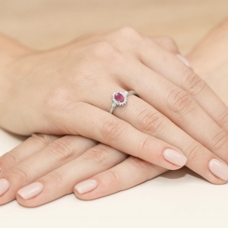 Pierścionek z białego złota z rubinem i brylantami BD312R/W