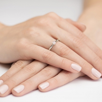 Pierścionek zaręczynowy z białego złota z brylantem 0.15ct BD335/W