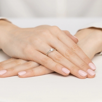 Pierścionek zaręczynowy z białego złota z brylantami 0.28ct BD346B/W