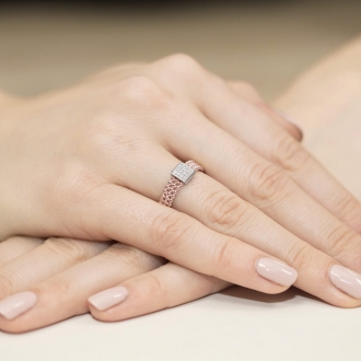 Pierścionek z różowego złota z brylantami 0.08ct BD353/R