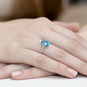 Pierścionek zaręczynowy z białego złota z topazem i brylantami BD38/W