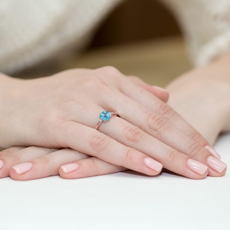 Pierścionek z różowego złota z topazem i brylantami BD3T/R