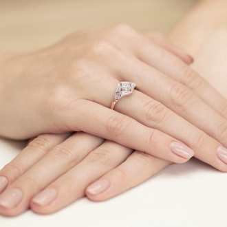 Pierścionek z różowego złota z brylantami 0.19ct BD412/R