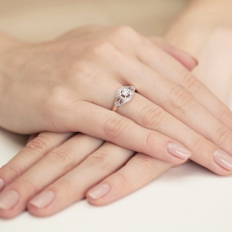 Pierścionek z różowego złota z brylantami 0.19ct BD413/R