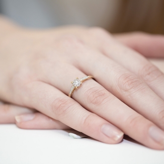 Pierścionek zaręczynowy z brylantami 0.12ct BD55/9K