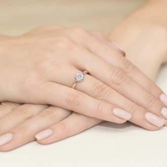 Pierścionek z różowego złota z tanzanitem i brylantami BD72TZ/R