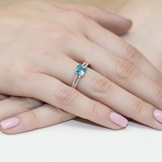 Pierścionek z różowego złota z topazem i brylantami BD79/R