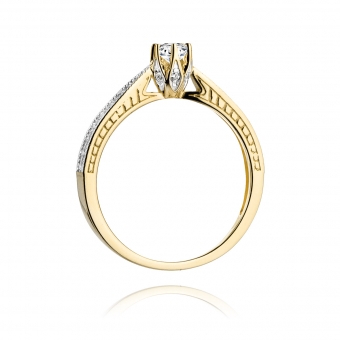 Złoty pierścionek zaręczynowy z brylantami 0.30ct BD202