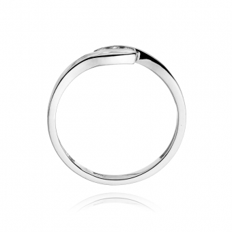 Pierścionek zaręczynowy z białego złota z brylantami 0.05ct BD205/W