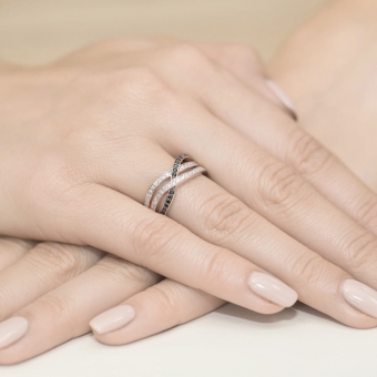 Pierścionek z różowego złota z brylantami 0.27ct BD215/CZ/R